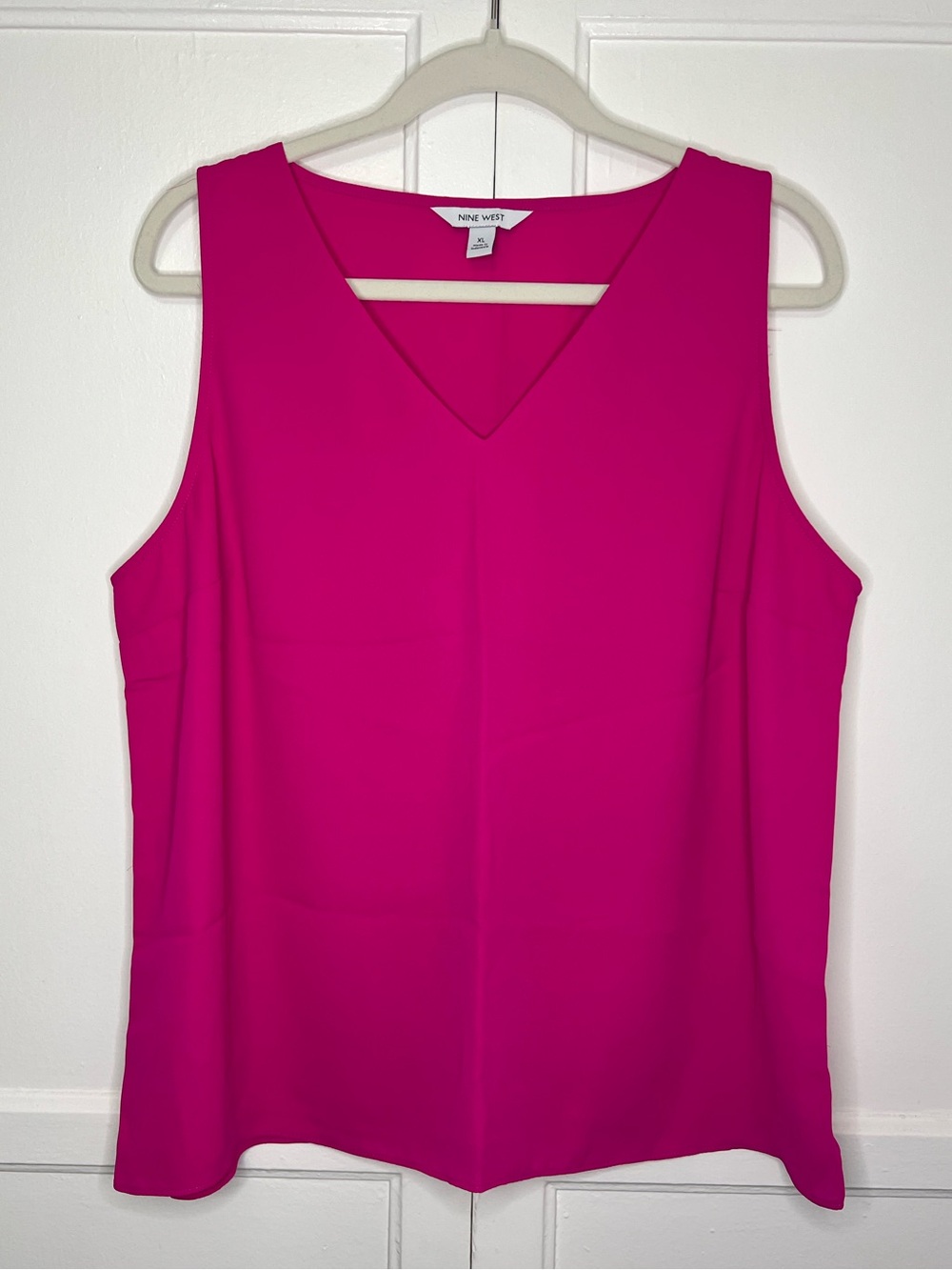 Women’s Nine West V-Neck Tank Top- Vibrant Pink | EUC - XL